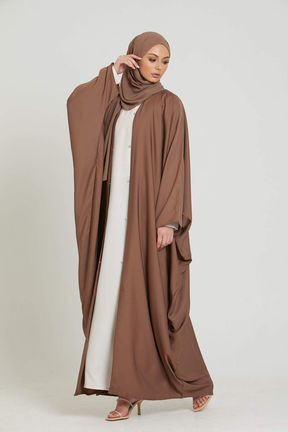 Modern Open-Front Abaya in Beige - Image 7