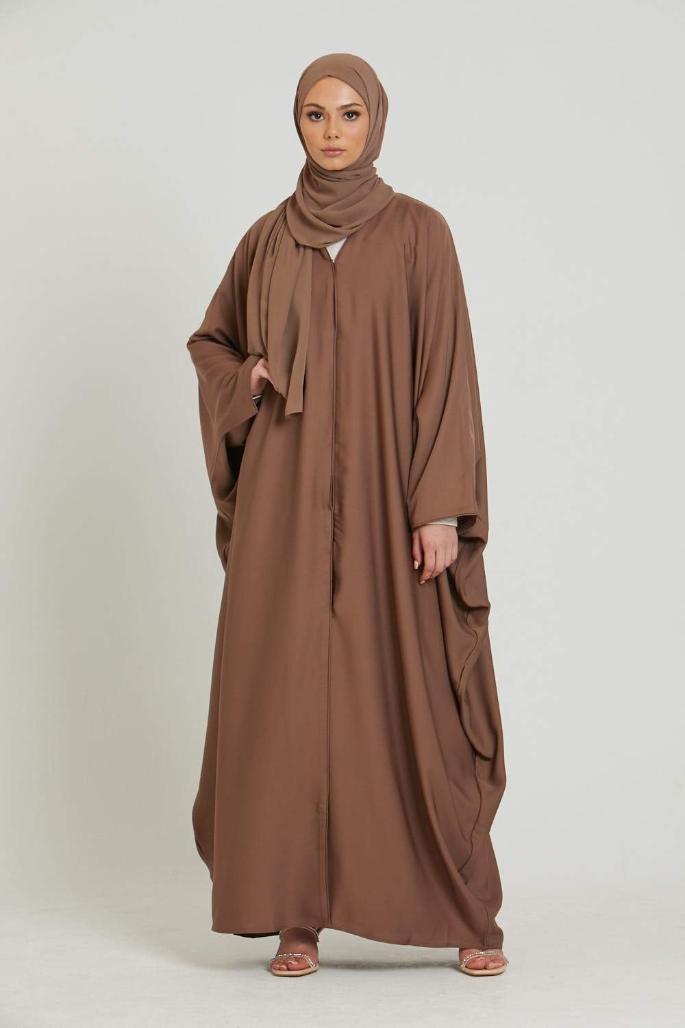 Modern Open-Front Abaya in Beige - Image 5