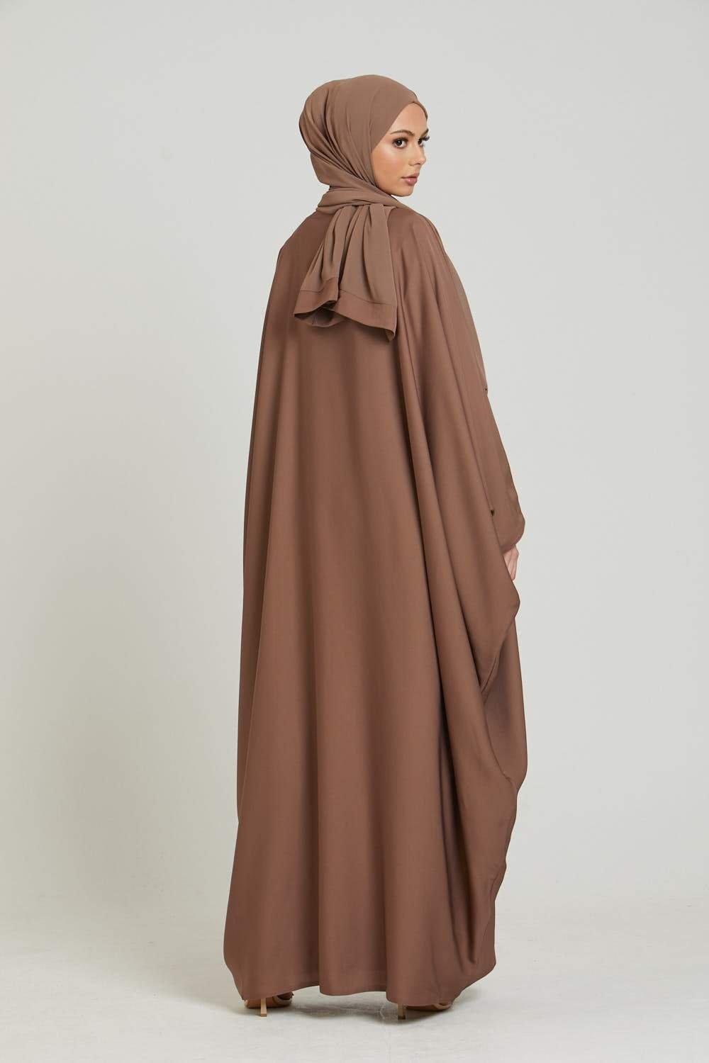 Modern Open-Front Abaya in Beige - Image 2